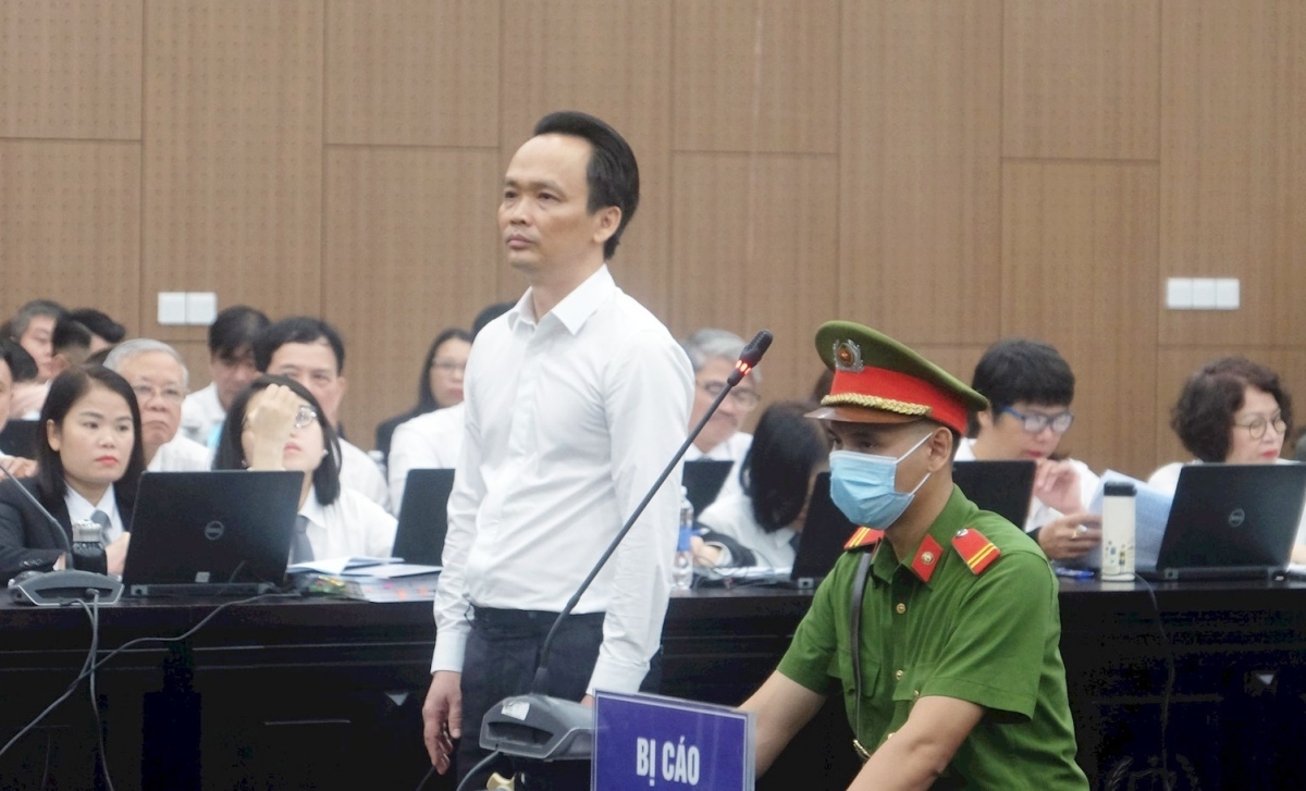 Cựu Chủ tịch FLC Trịnh Văn Quyết bị tuyên phạt 21 năm tù